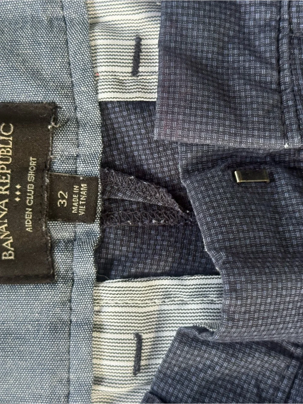 Banana Republic 32” Navy Textured Flat-Front Men’s Shorts